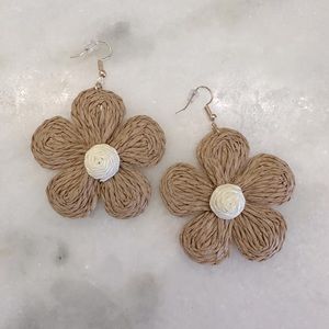 NEW flower earrings